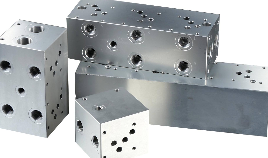 挤压衍磨机如何实现复杂工件精密抛光