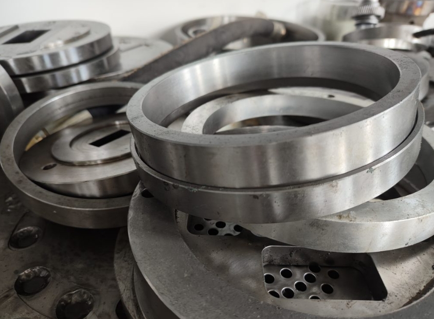 磨粒流技术在模具型腔镜面加工的关键应用​